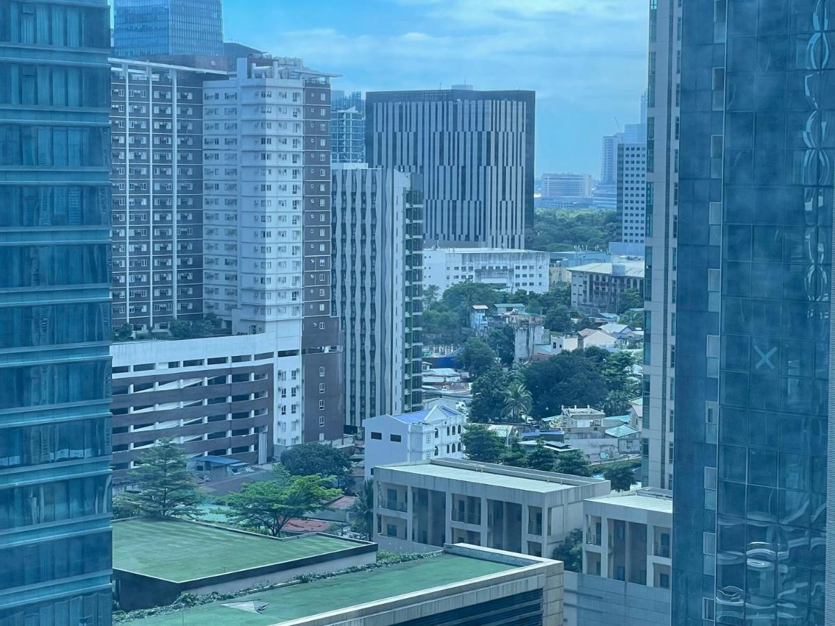 Uptown Parksuites Bgc 따구익 외부 사진