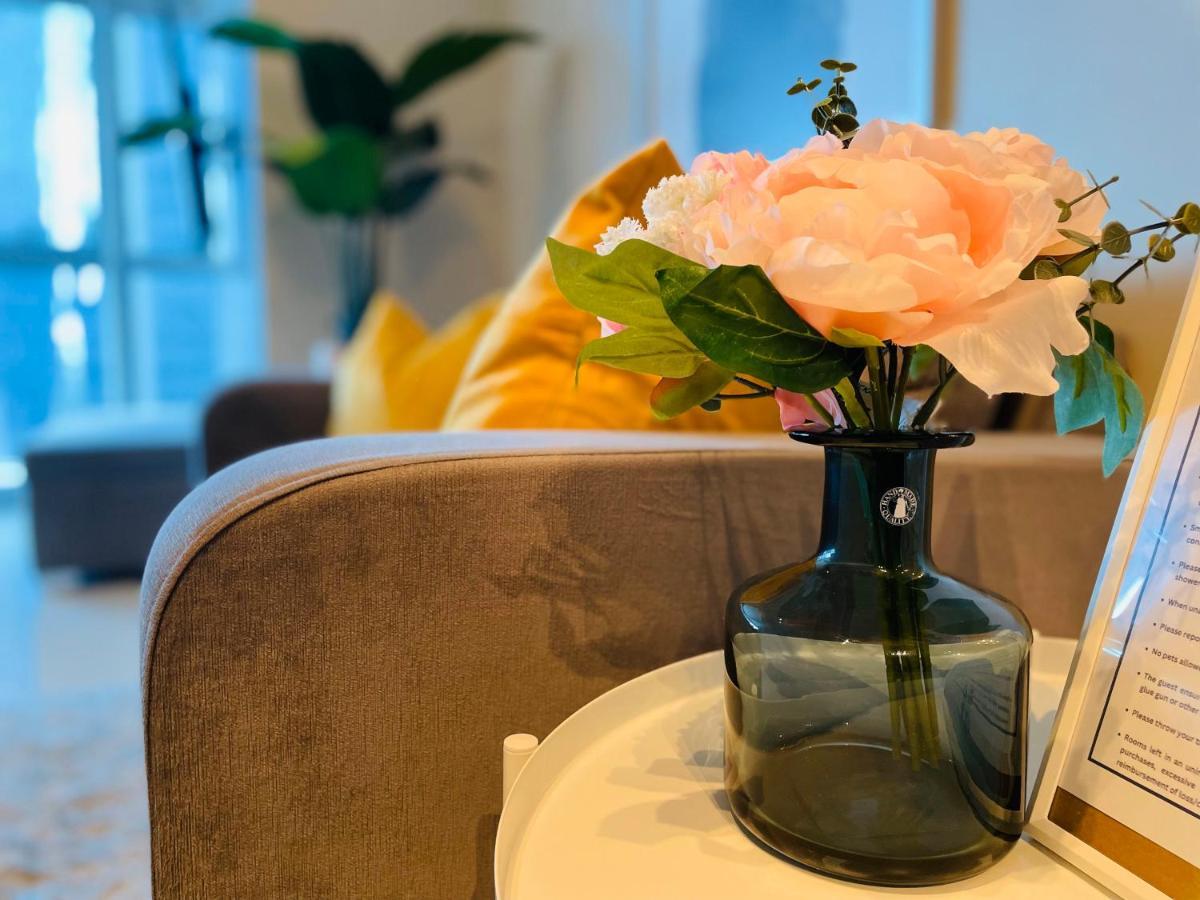 Uptown Parksuites Bgc 따구익 외부 사진