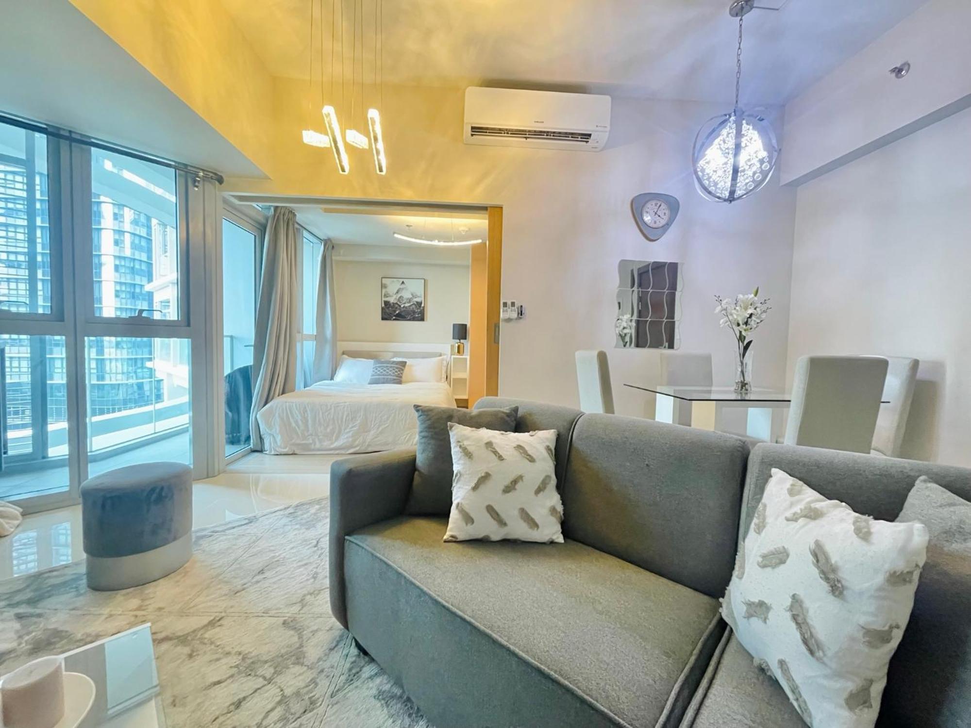 Uptown Parksuites Bgc 따구익 외부 사진