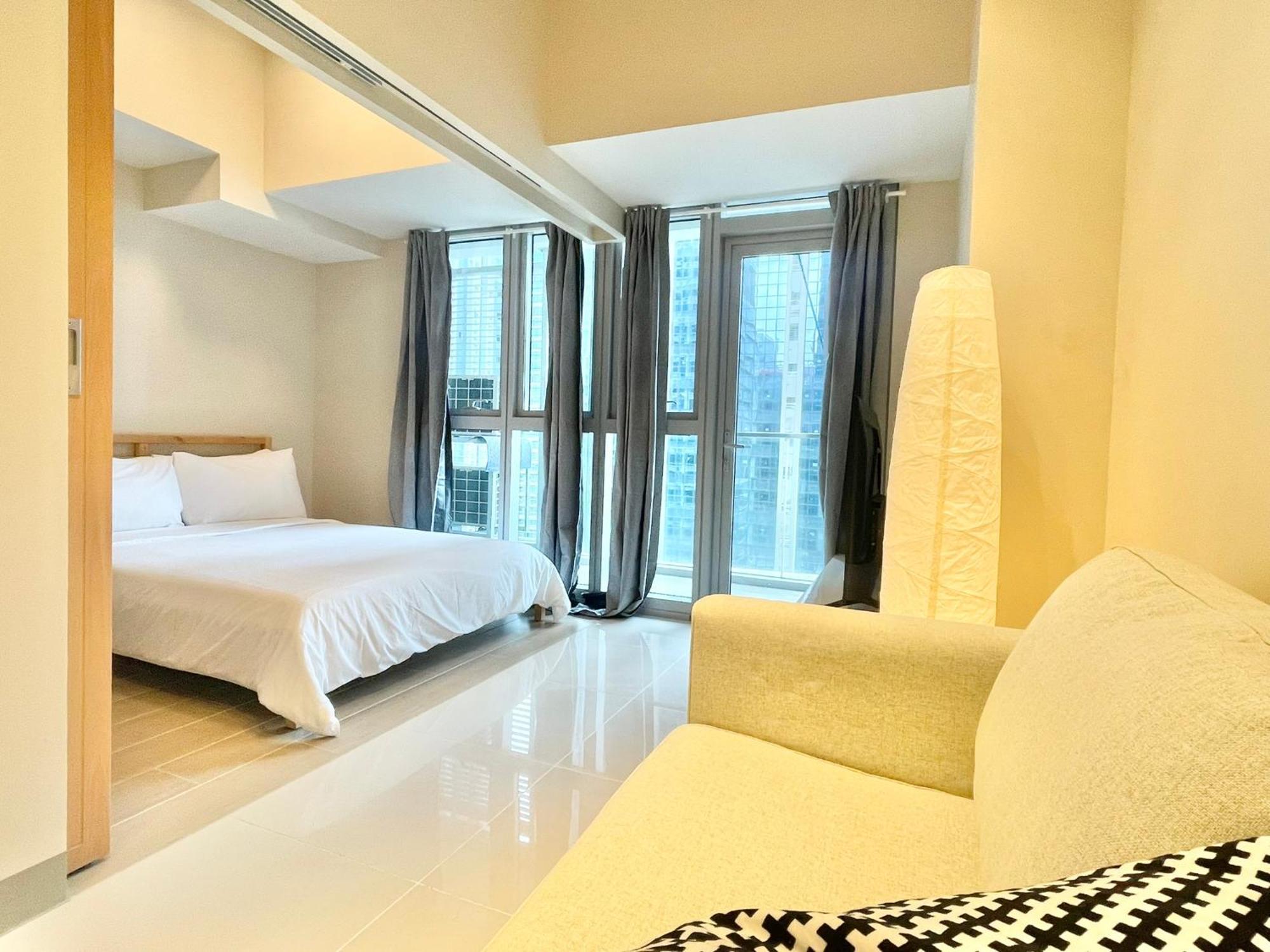 Uptown Parksuites Bgc 따구익 외부 사진