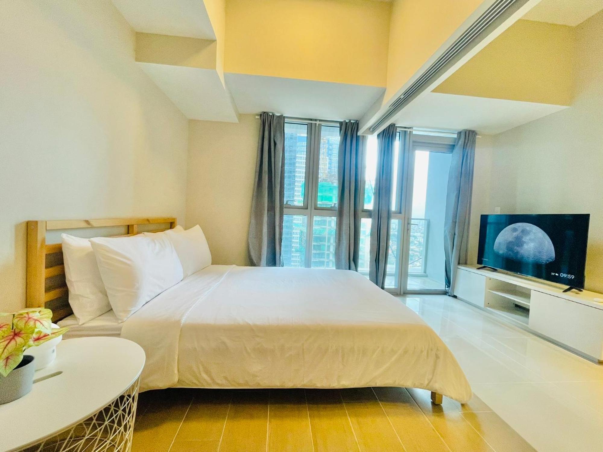 Uptown Parksuites Bgc 따구익 외부 사진